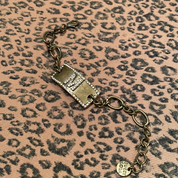 Sweet Lola adjustable “M“ bracelet - Picture 2 of 2